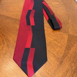 Gasparo Men's Designer 100% Silk VTG Handmade Red Black Geometric Tie Size 58"